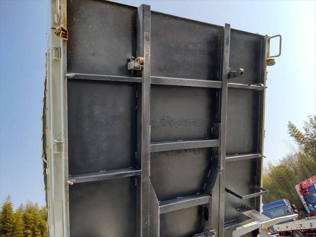 いすゞエルフダンプ小型（2t・3t）[写真14]