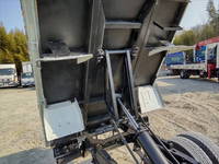 いすゞエルフダンプ小型（2t・3t）[写真16]