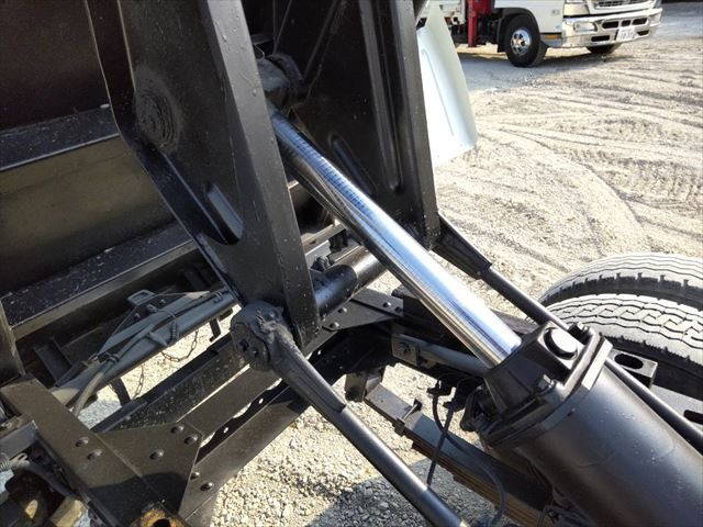 いすゞエルフダンプ小型（2t・3t）[写真16]