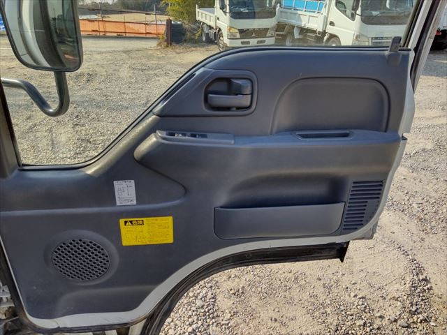 いすゞエルフダンプ小型（2t・3t）[写真23]