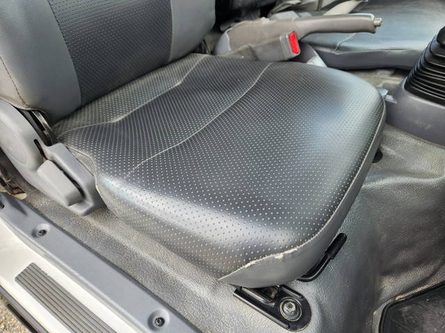 いすゞエルフダンプ小型（2t・3t）[写真11]