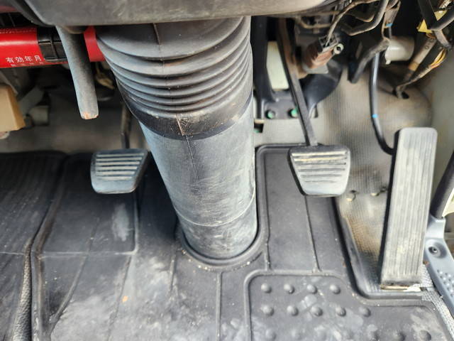 いすゞエルフダンプ小型（2t・3t）[写真14]