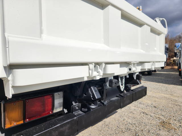 いすゞエルフダンプ小型（2t・3t）[写真09]