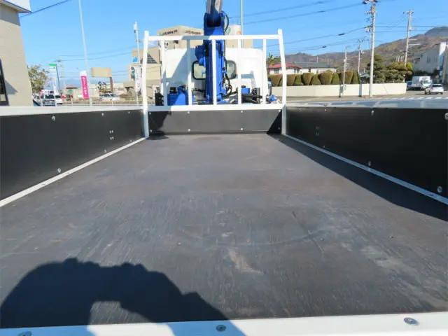 三菱ふそうキャンタークレーン4段小型（2t・3t）[写真22]