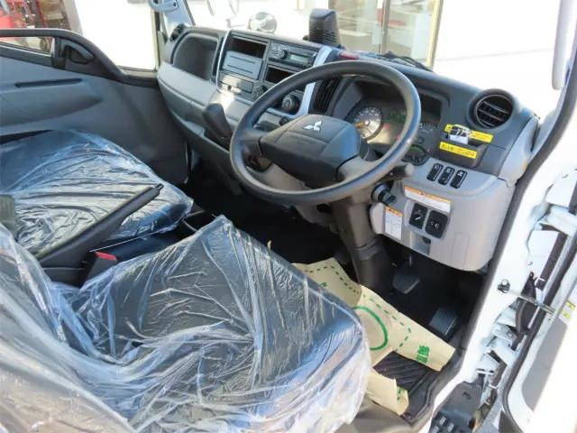 三菱ふそうキャンタークレーン4段小型（2t・3t）[写真08]