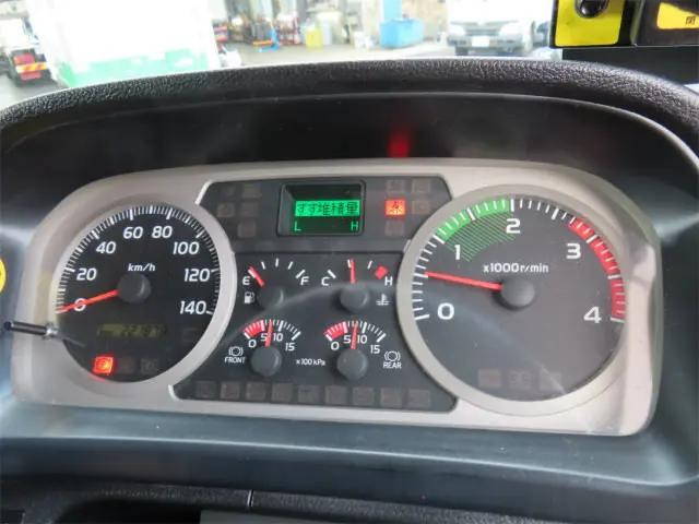 日野レンジャーパッカー車（塵芥車）増トン（6t・8t）[写真10]