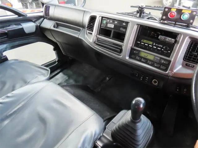 日野レンジャーパッカー車（塵芥車）増トン（6t・8t）[写真12]