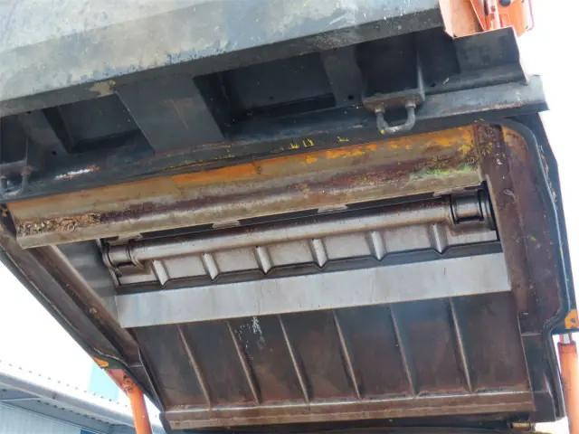 日野レンジャーパッカー車（塵芥車）増トン（6t・8t）[写真22]