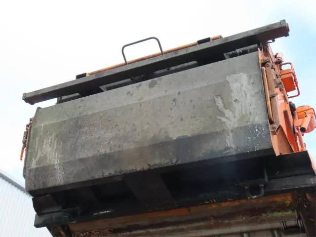 日野レンジャーパッカー車（塵芥車）増トン（6t・8t）[写真23]