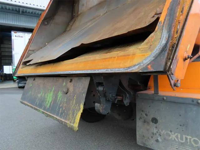 日野レンジャーパッカー車（塵芥車）増トン（6t・8t）[写真27]