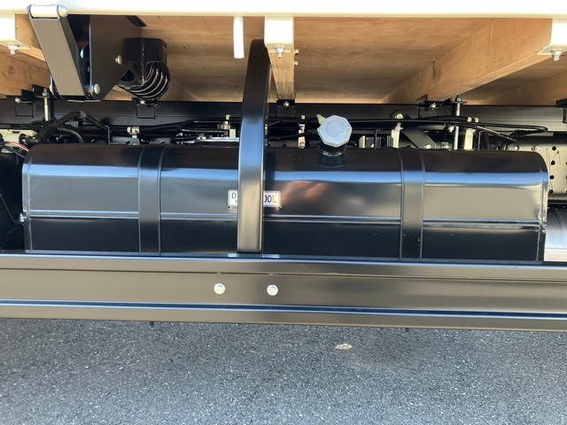 三菱ふそうキャンター平ボディ小型（2t・3t）[写真33]