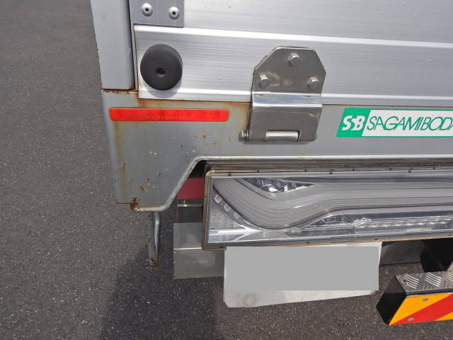 日野プロフィアアルミブロック大型（10t）[写真27]