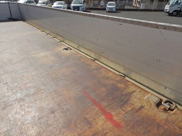 日野プロフィアアルミブロック大型（10t）[写真34]