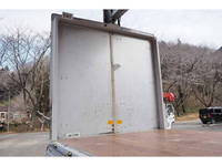 三菱ふそうキャンターアルミウイング小型（2t・3t）[写真15]