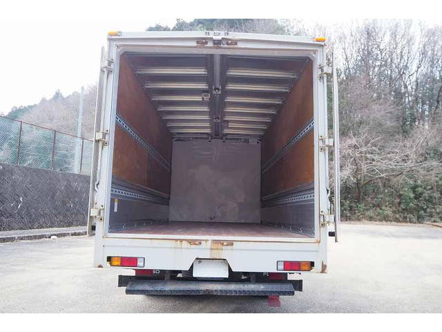 三菱ふそうキャンターアルミウイング小型（2t・3t）[写真19]