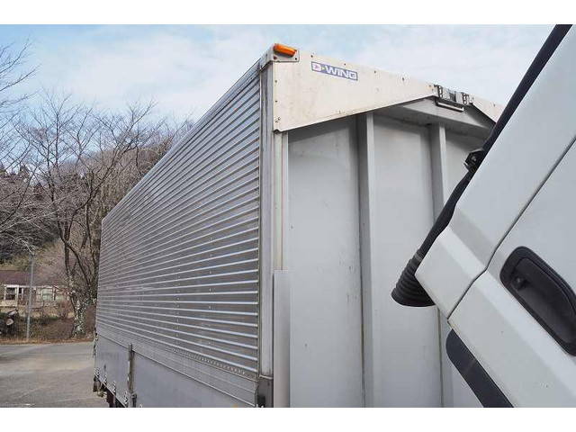 三菱ふそうキャンターアルミウイング小型（2t・3t）[写真32]