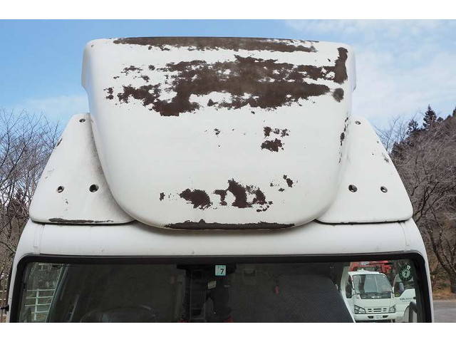 三菱ふそうキャンターアルミウイング小型（2t・3t）[写真33]