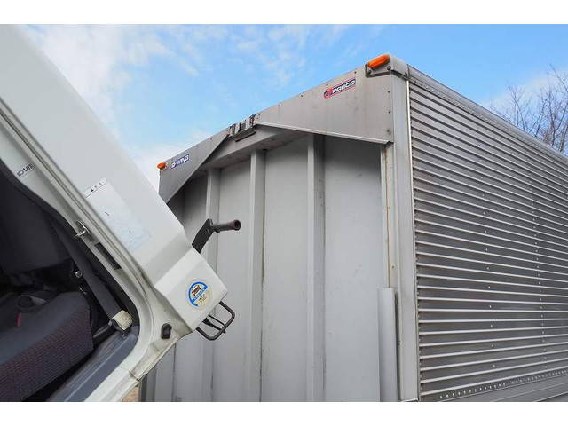 三菱ふそうキャンターアルミウイング小型（2t・3t）[写真34]