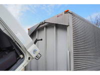 三菱ふそうキャンターアルミウイング小型（2t・3t）[写真35]