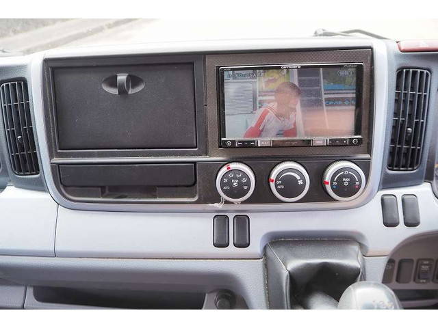 三菱ふそうキャンターアルミウイング小型（2t・3t）[写真38]