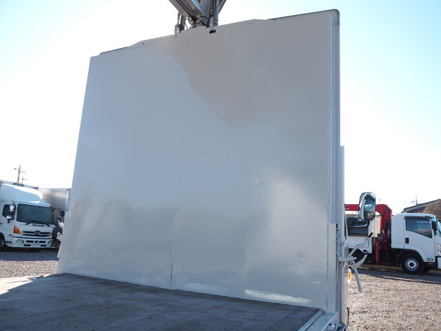 三菱ふそうキャンターアルミウイング小型（2t・3t）[写真13]