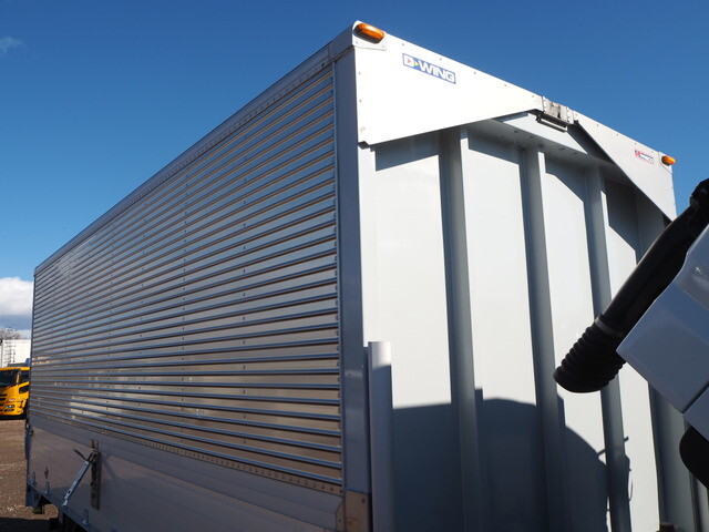 三菱ふそうキャンターアルミウイング小型（2t・3t）[写真22]