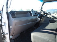 三菱ふそうキャンターアルミウイング小型（2t・3t）[写真34]