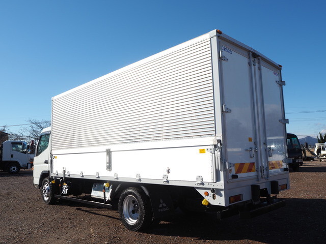 三菱ふそうキャンターアルミウイング小型（2t・3t）[写真04]