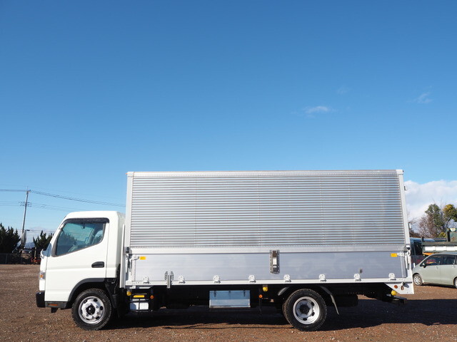 三菱ふそうキャンターアルミウイング小型（2t・3t）[写真05]