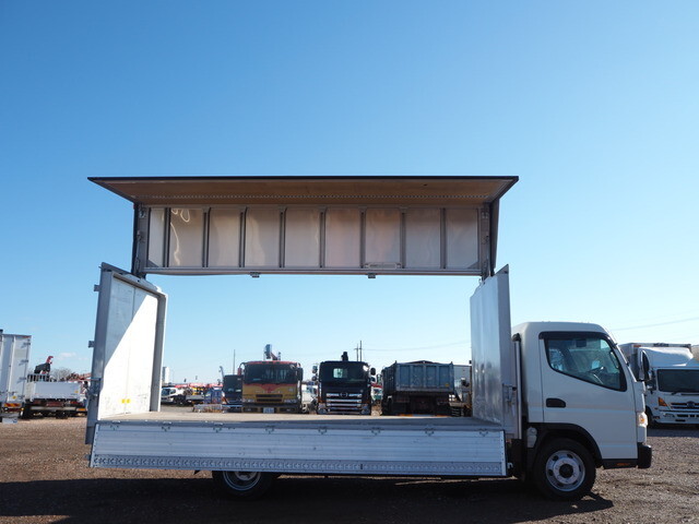 三菱ふそうキャンターアルミウイング小型（2t・3t）[写真09]