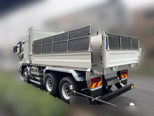 三菱ふそうスーパーグレートダンプ大型（10t）[写真02]