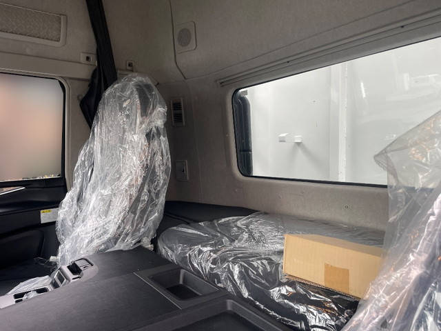 三菱ふそうスーパーグレートダンプ大型（10t）[写真28]