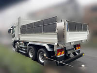 三菱ふそうスーパーグレートダンプ大型（10t）[写真02]