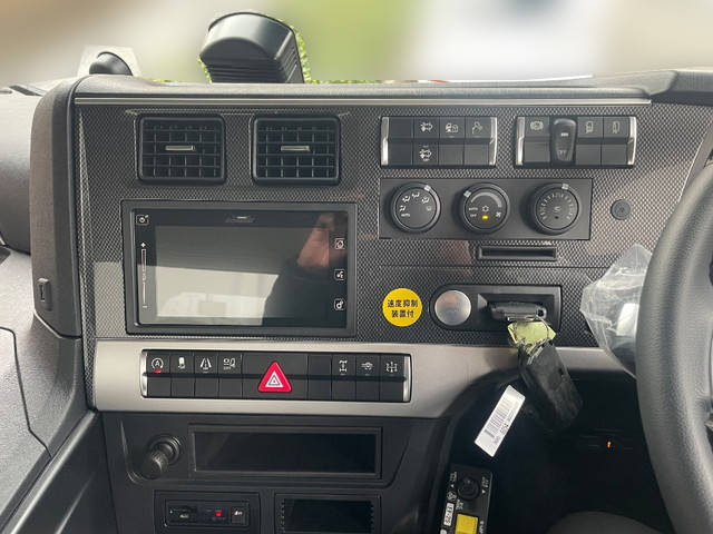 三菱ふそうスーパーグレートダンプ大型（10t）[写真34]