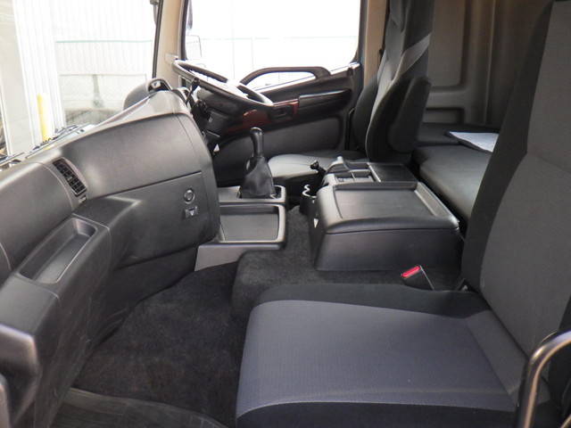 日野プロフィアトレーラーヘッド（トラクターヘッド）大型（10t）[写真20]