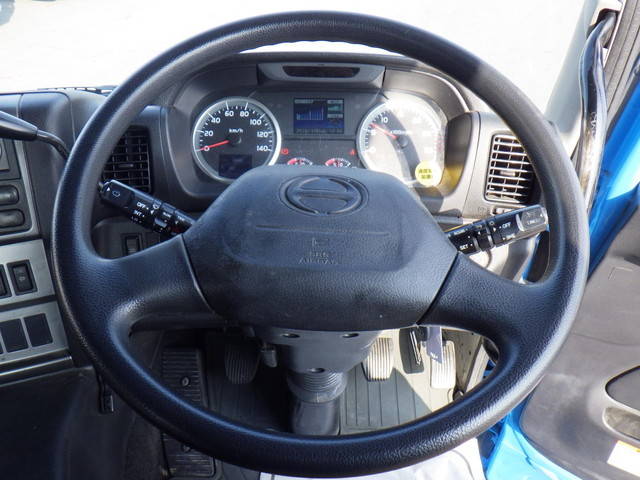 日野プロフィアトレーラーヘッド（トラクターヘッド）大型（10t）[写真22]