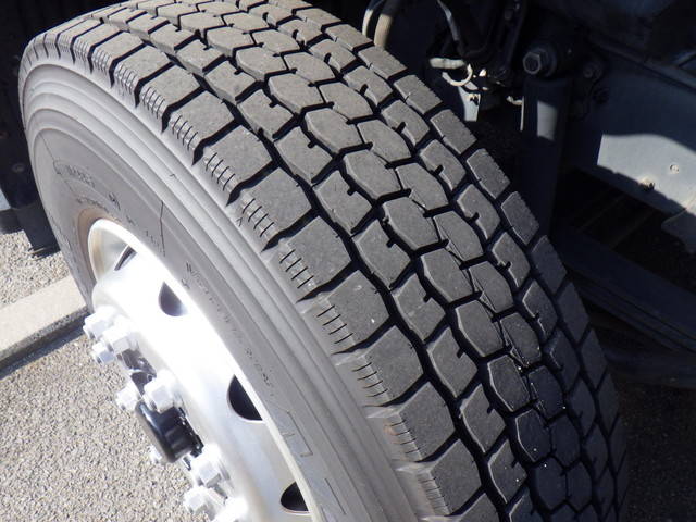 日野プロフィアトレーラーヘッド（トラクターヘッド）大型（10t）[写真37]