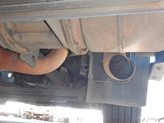 いすゞギガトレーラーヘッド（トラクターヘッド）大型（10t）[写真12]