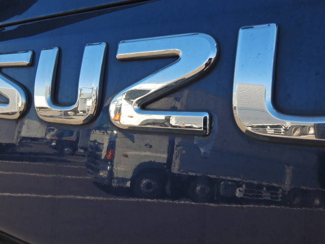 いすゞギガトレーラーヘッド（トラクターヘッド）大型（10t）[写真27]