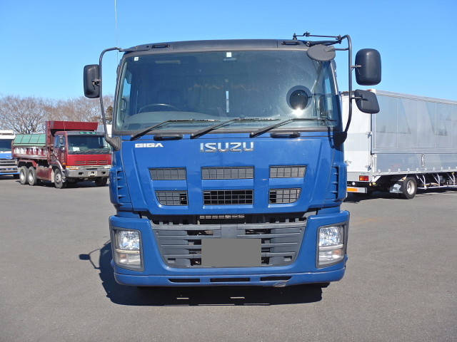 いすゞギガトレーラーヘッド（トラクターヘッド）大型（10t）[写真05]