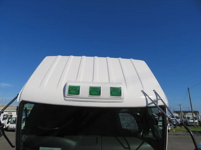 UDトラックスコンドルセルフローダー増トン（6t・8t）[写真12]