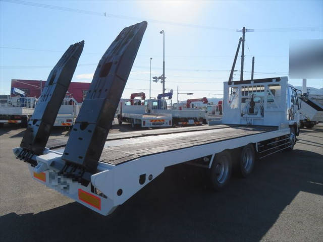 UDトラックスコンドルセルフローダー増トン（6t・8t）[写真02]