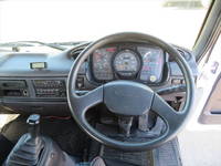 UDトラックスコンドルセルフローダー増トン（6t・8t）[写真24]