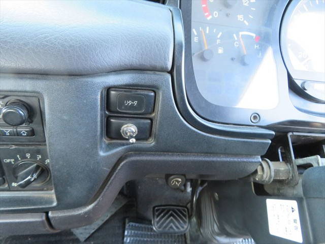 UDトラックスコンドルセルフローダー増トン（6t・8t）[写真27]