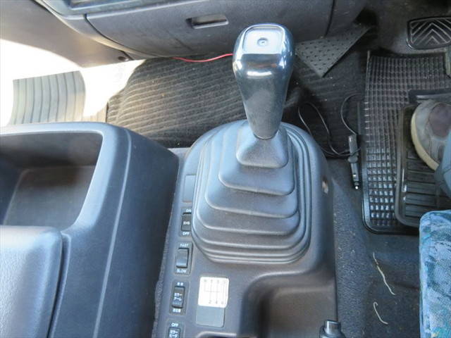 UDトラックスコンドルセルフローダー増トン（6t・8t）[写真34]