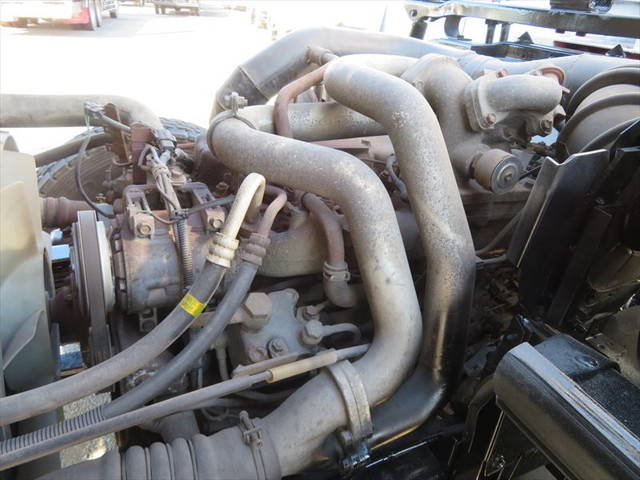 UDトラックスコンドルセルフローダー増トン（6t・8t）[写真09]