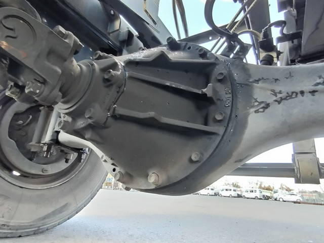 いすゞフォワードコンテナ専用車中型（4t）[写真18]