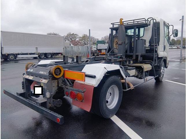 いすゞフォワードコンテナ専用車中型（4t）[写真02]