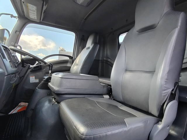 いすゞフォワードコンテナ専用車中型（4t）[写真22]