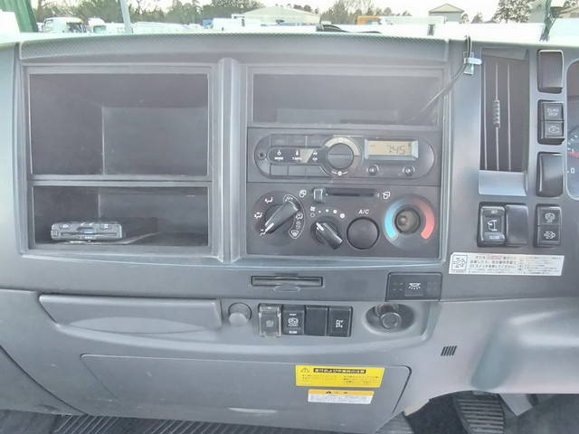 いすゞフォワードコンテナ専用車中型（4t）[写真26]
